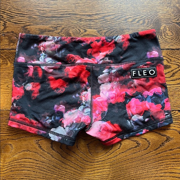 FLEO OG Low Rise Patterned Shorts Bundle - Picture 3 of 7
